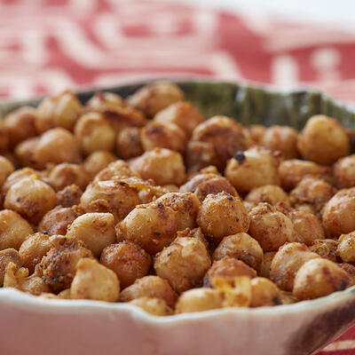 Baked chickpeas snack