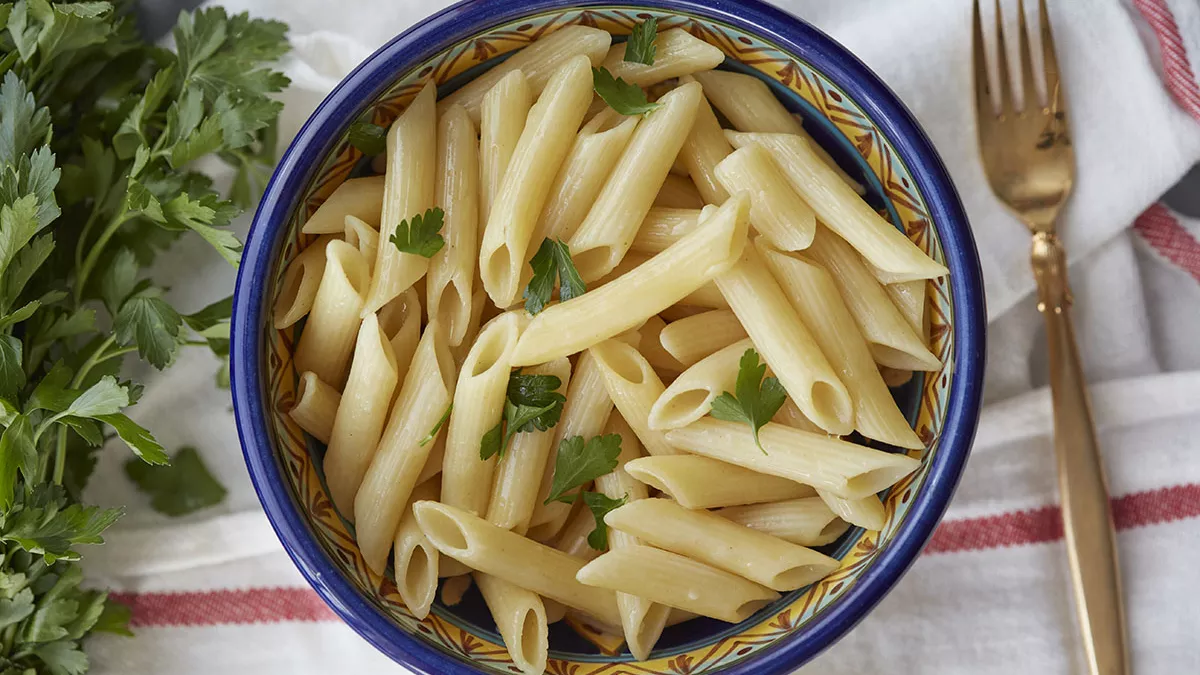 Simple Buttered Noodles with Herbs