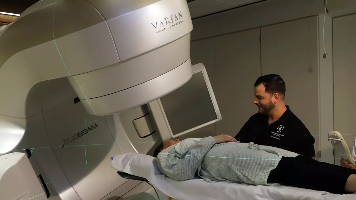 MSK staff like derek fogelson, radiation therapist, make your comfort and safety their top priority.
